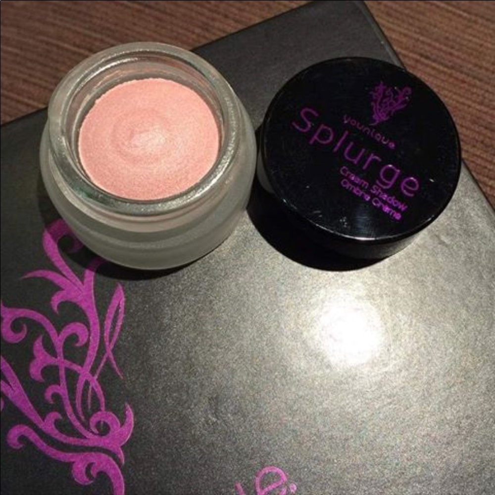 Eyeshadow